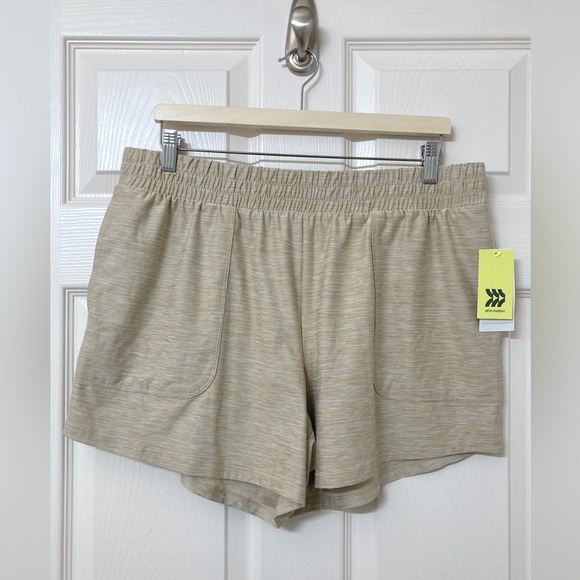 all in motion Pants - NEW All in Motion Women’s Beige Knit Shorts Size Large Athleisure Lounge Summer